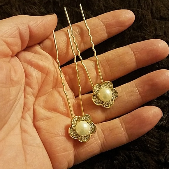 Tbd *Vintage look flower hairpins - Picture 3 of 3